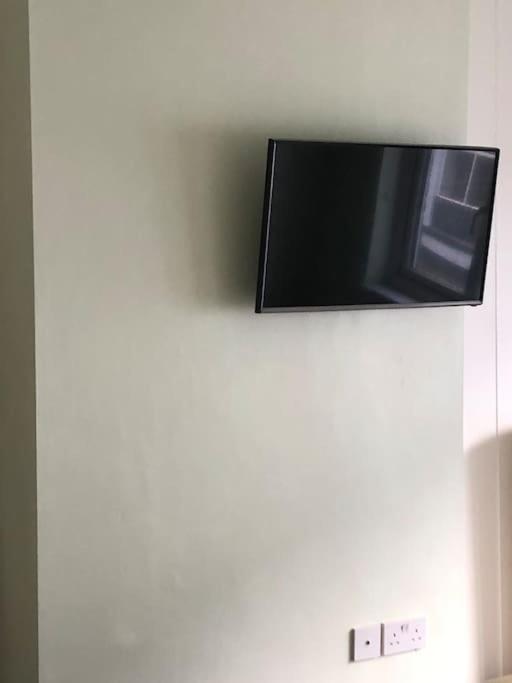 Modern And Comfortable Stay In 모아캠비 외부 사진
