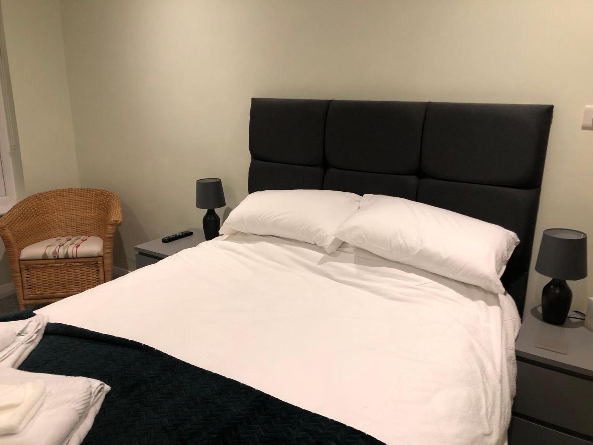 Modern And Comfortable Stay In 모아캠비 외부 사진